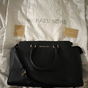 Michael Kors Large Selma Bag Saffiano Leather In Excellent Condition!